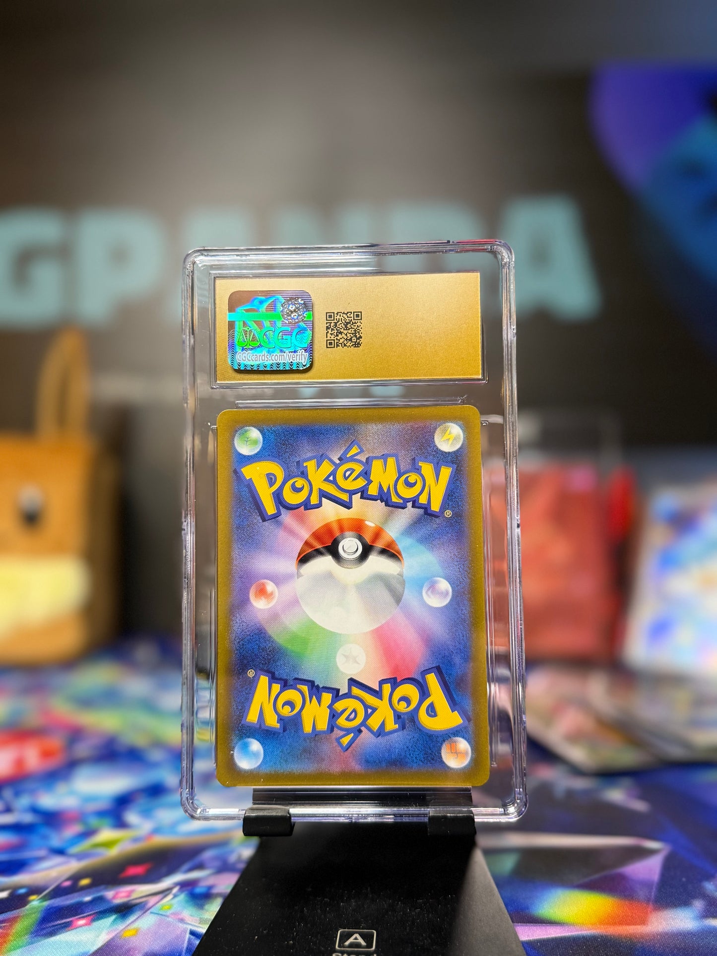 Suicune V #215 (Japanese), CGC 10