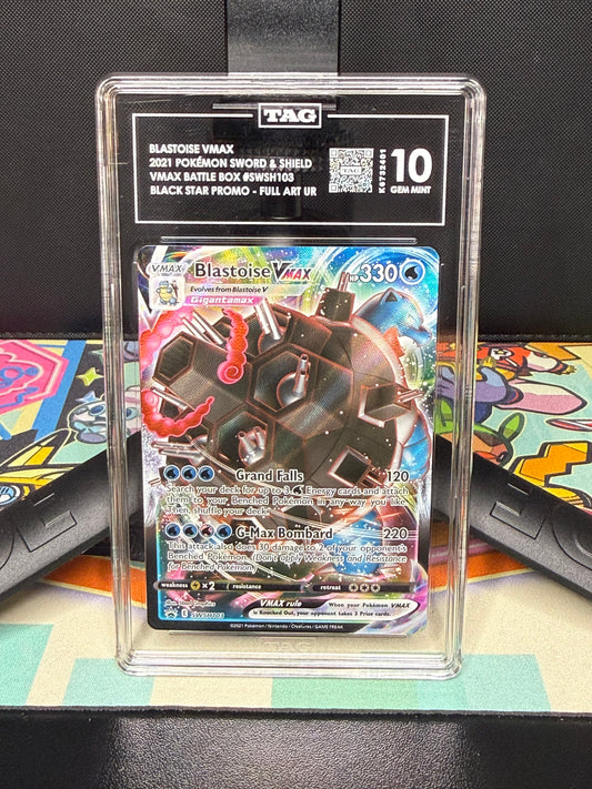 TAG 10, BLASTOISE VMAX
2021 POKEMON SWORD & SHIELD
MAX BATTLE BOX #SWSH103
BLACK STAR PROMO - FULL ART UR