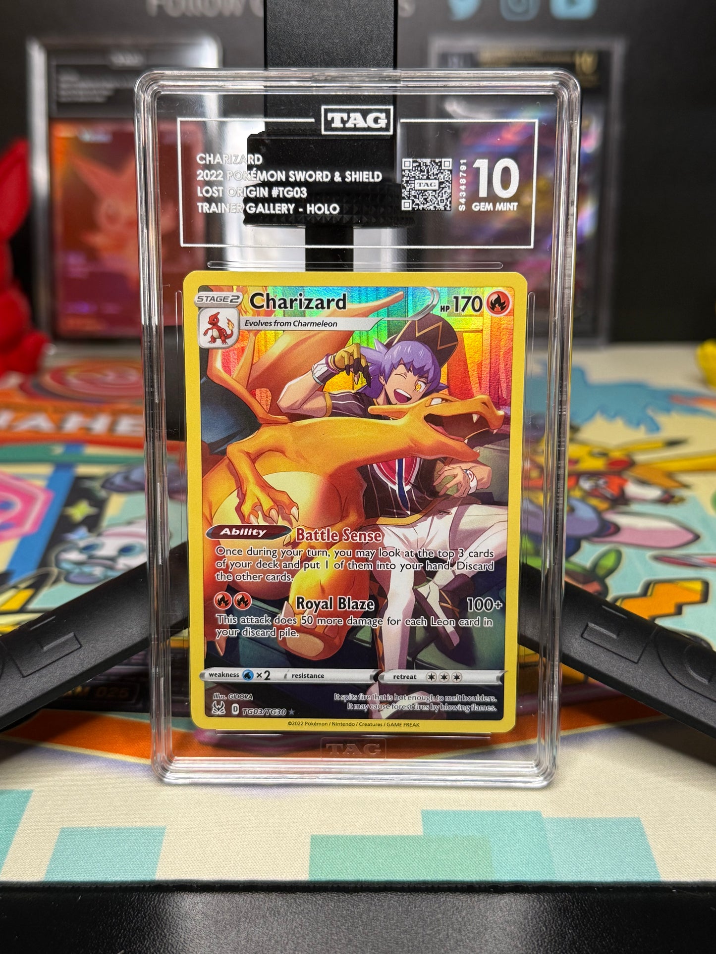 CHARIZARD
2022 POKÉMON SWORD & SHIELD
LOST ORIGIN #TG03
TRAINER GALLERY - HOLO