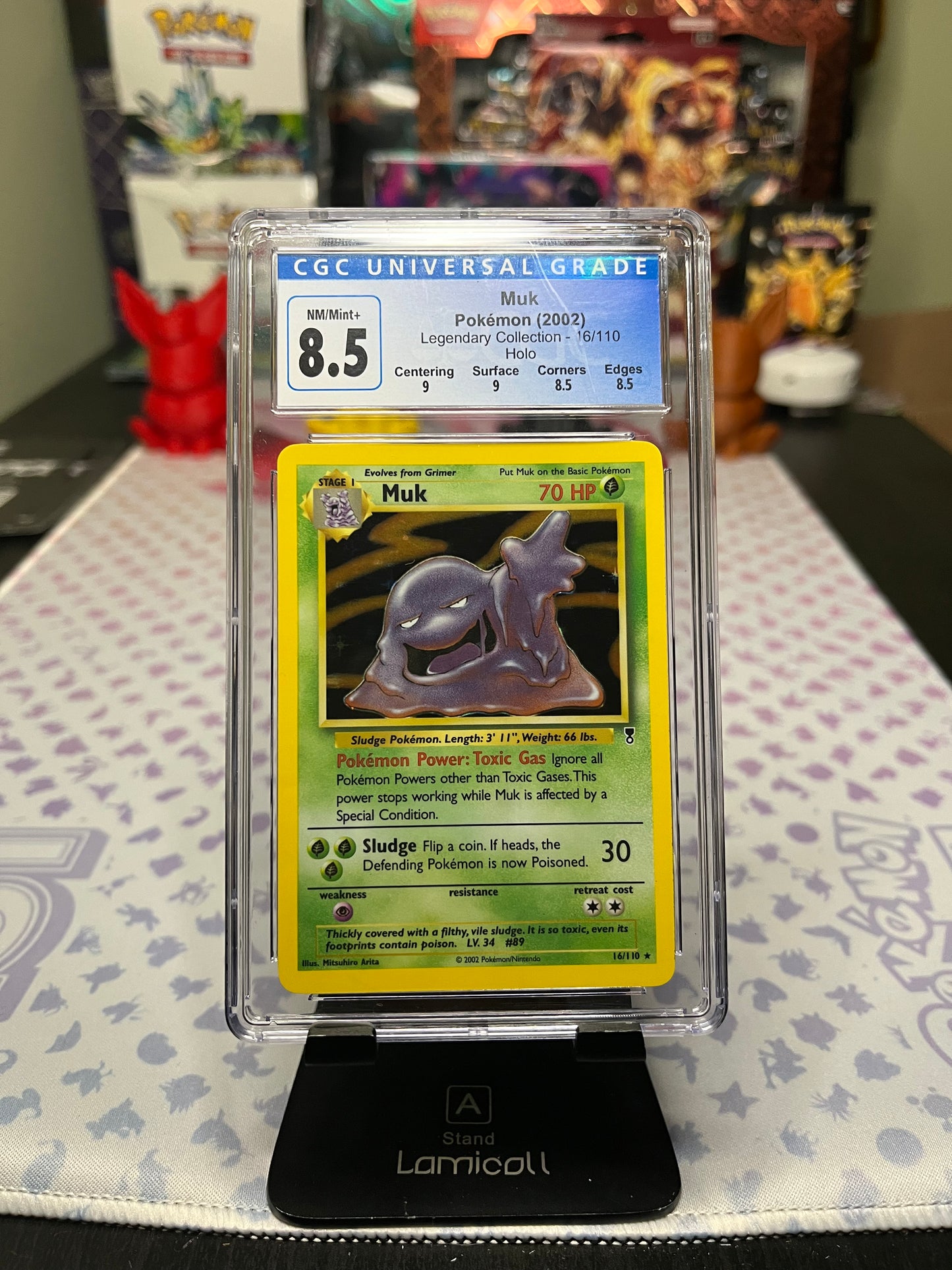 Holo Muk, (2002) Legendary Collection, CGC 8.5